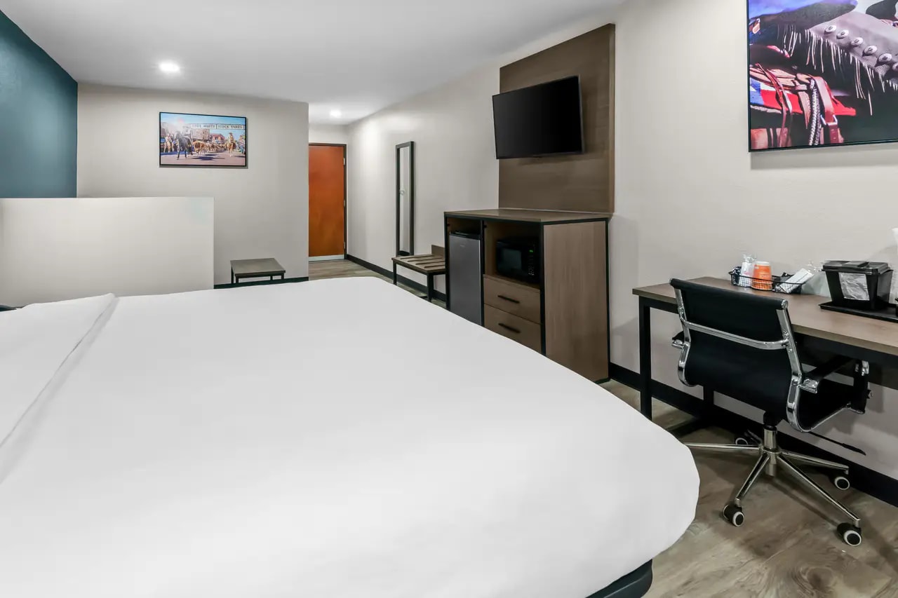 In-Room Microwave & Mini Fridge