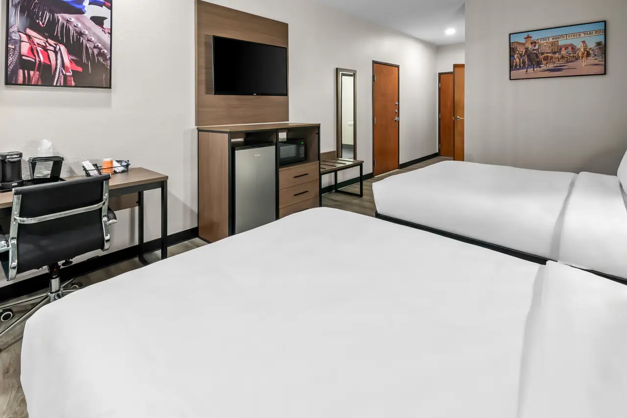 In-Room Microwave & Mini Fridge